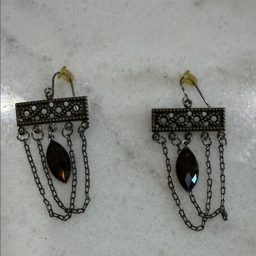 Vintage-Inspired Black and Silver Dangle Earrings